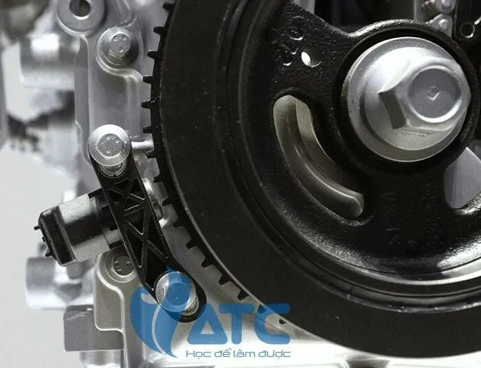 Vị trí lắp đặt cảm biến vị trí trục khuỷu trên các thế hệ động cơ khác nhau